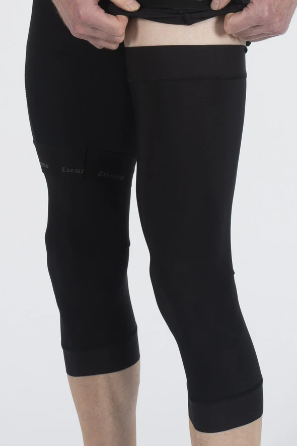 LUSSO Max Repel Knee Warmers click to zoom image