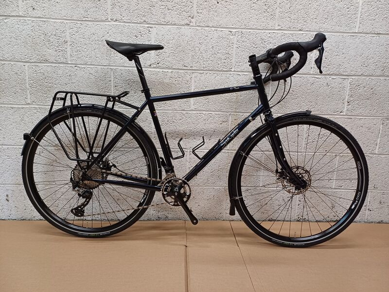 SPA CYCLES D'Tour 725 Mk2 (Thru-Axle) Disc Tourer 9spd click to zoom image