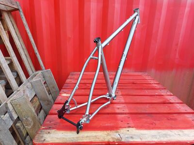 SPA CYCLES Titanium Rove Frameset M (18") (for 29"/622 wheels)  click to zoom image