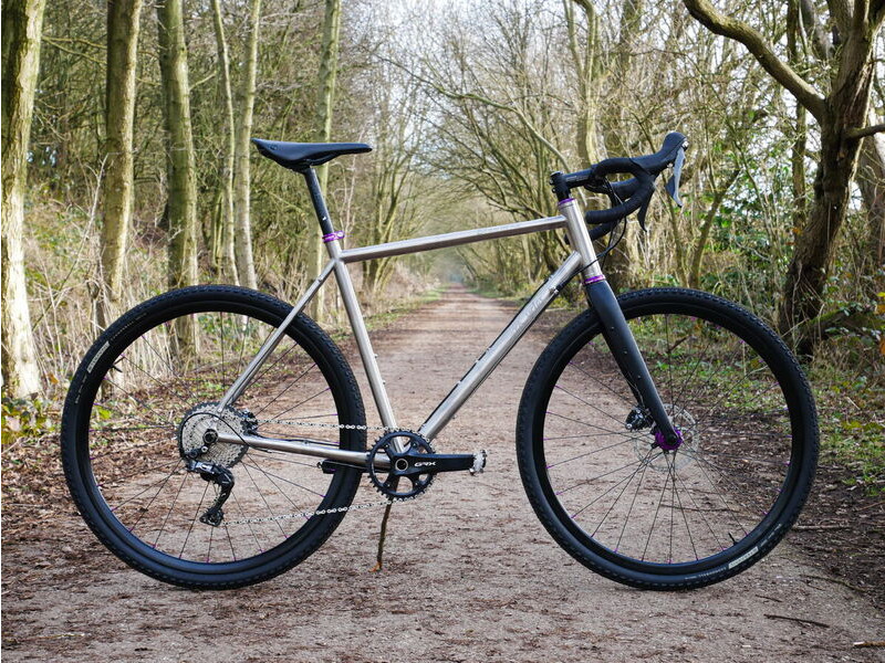 SPA CYCLES Elan Ti Gravel click to zoom image