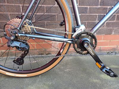 SURLY Surly Straggler Flat Bar (10spd Shimano CUES) 54cm click to zoom image
