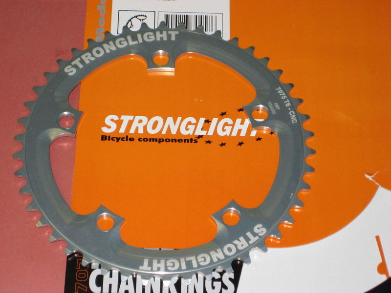 STRONGLIGHT 130 or 144 BCD Zicral 'Piste/Track' 1/8" Chainring click to zoom image